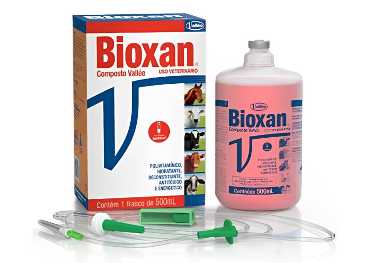 Remédio bioxan soro vitaminico e mineral em um fundo branco