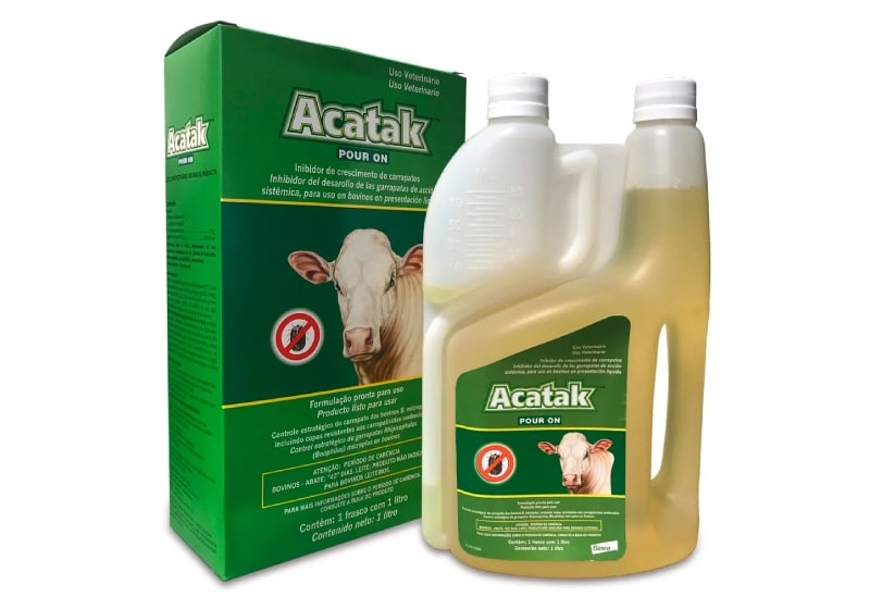 imagem do produto Acatak Pour-on 1 Litro Elanco em um fundo branco 